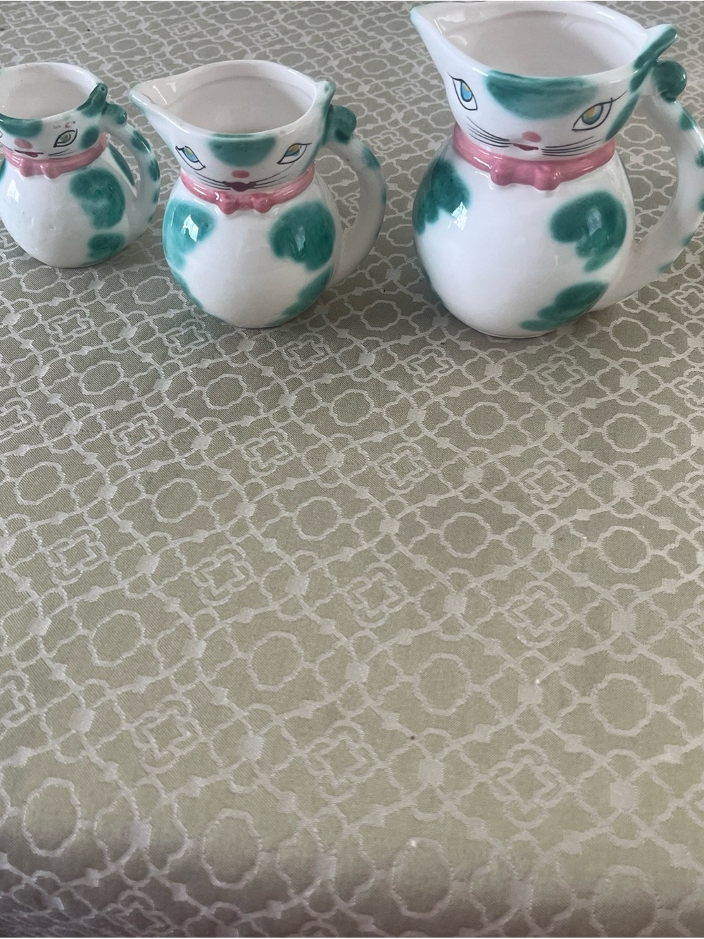 Vintage Cat Creamers Lipper Mann in Varying sizes ceramic